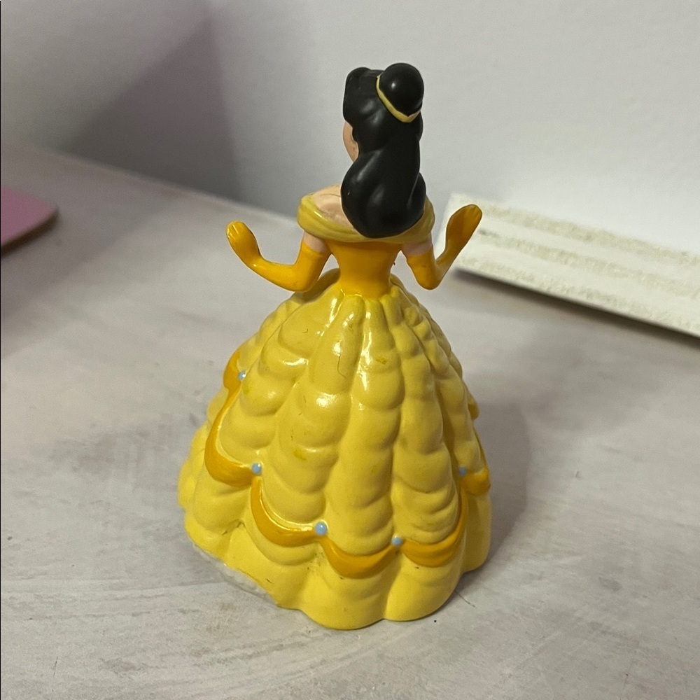 Beauty and the Beast - Belle figure - cake topper - Picture 3 of 3